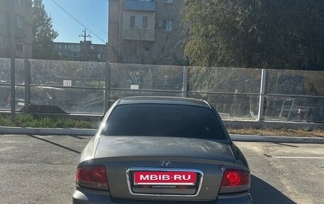 Hyundai Sonata IV рестайлинг, 2003 год, 380 000 рублей, 3 фотография