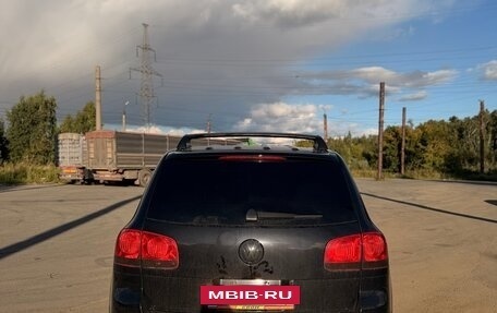 Volkswagen Touareg III, 2004 год, 640 000 рублей, 2 фотография