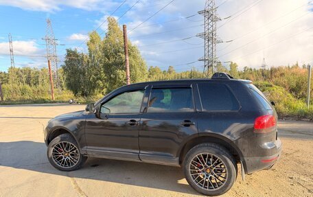 Volkswagen Touareg III, 2004 год, 640 000 рублей, 4 фотография