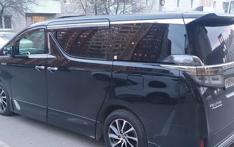 Toyota Vellfire II, 2018 год, 4 490 000 рублей, 9 фотография
