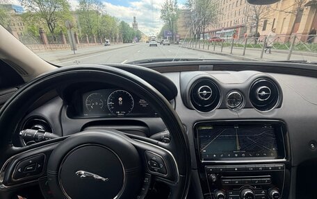 Jaguar XJ IV (X351), 2017 год, 2 900 000 рублей, 5 фотография