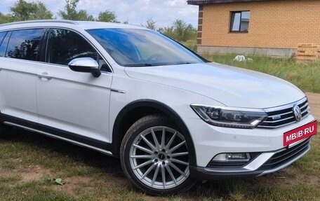 Volkswagen Passat B8 рестайлинг, 2019 год, 2 800 000 рублей, 3 фотография