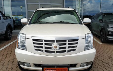 Cadillac Escalade III, 2013 год, 2 300 000 рублей, 2 фотография