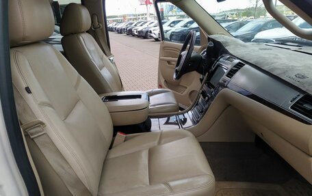Cadillac Escalade III, 2013 год, 2 300 000 рублей, 17 фотография