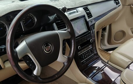 Cadillac Escalade III, 2013 год, 2 300 000 рублей, 21 фотография