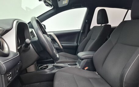 Toyota RAV4, 2019 год, 2 450 000 рублей, 10 фотография