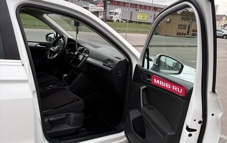 Volkswagen Tiguan II, 2021 год, 3 000 000 рублей, 4 фотография
