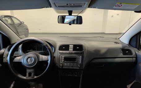 Volkswagen Polo VI (EU Market), 2013 год, 732 000 рублей, 17 фотография