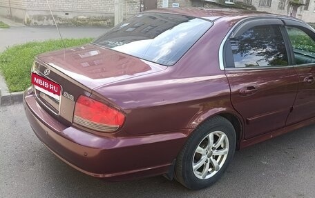 Hyundai Sonata IV рестайлинг, 2008 год, 300 000 рублей, 21 фотография