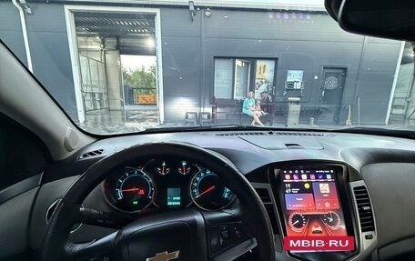 Chevrolet Cruze II, 2011 год, 760 000 рублей, 9 фотография