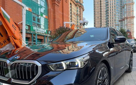 BMW 5 серия, 2024 год, 6 100 000 рублей, 12 фотография