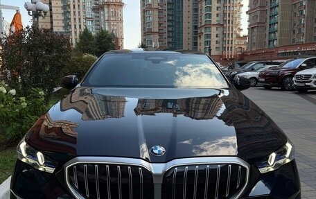 BMW 5 серия, 2024 год, 6 100 000 рублей, 14 фотография