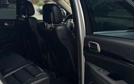 Jeep Grand Cherokee, 2012 год, 2 100 000 рублей, 12 фотография