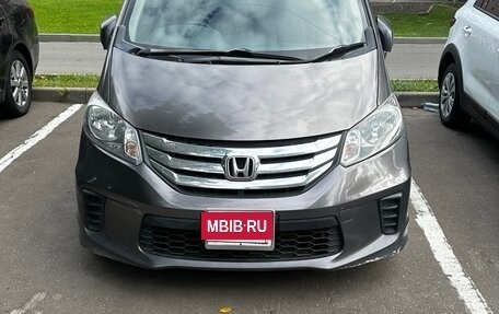 Honda Freed I, 2013 год, 1 100 000 рублей, 2 фотография