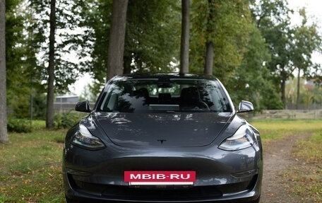 Tesla Model 3 I, 2018 год, 2 900 000 рублей, 2 фотография