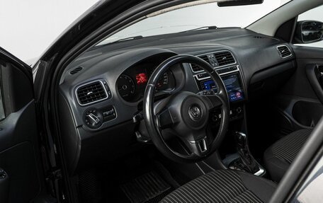 Volkswagen Polo VI (EU Market), 2013 год, 870 000 рублей, 10 фотография
