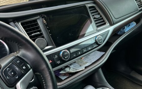 Toyota Highlander III, 2014 год, 3 600 000 рублей, 6 фотография
