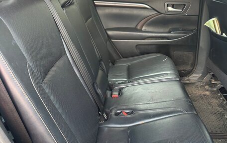 Toyota Highlander III, 2014 год, 3 600 000 рублей, 7 фотография