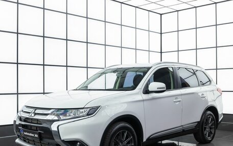 Mitsubishi Outlander III рестайлинг 3, 2017 год, 2 199 000 рублей, 1 фотография