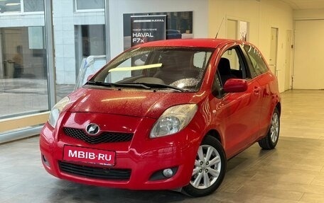 Toyota Yaris III рестайлинг, 2009 год, 645 000 рублей, 1 фотография