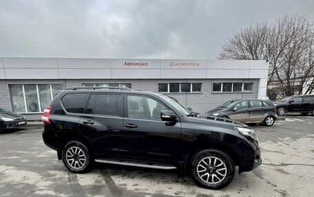 Toyota Land Cruiser Prado 150 рестайлинг 2, 2016 год, 3 800 000 рублей, 10 фотография