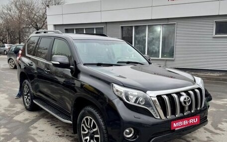 Toyota Land Cruiser Prado 150 рестайлинг 2, 2016 год, 3 800 000 рублей, 5 фотография