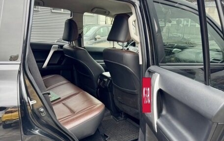 Toyota Land Cruiser Prado 150 рестайлинг 2, 2016 год, 3 800 000 рублей, 14 фотография