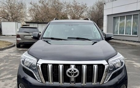 Toyota Land Cruiser Prado 150 рестайлинг 2, 2016 год, 3 800 000 рублей, 6 фотография