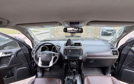 Toyota Land Cruiser Prado 150 рестайлинг 2, 2016 год, 3 800 000 рублей, 22 фотография
