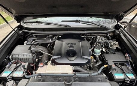Toyota Land Cruiser Prado 150 рестайлинг 2, 2016 год, 3 800 000 рублей, 23 фотография