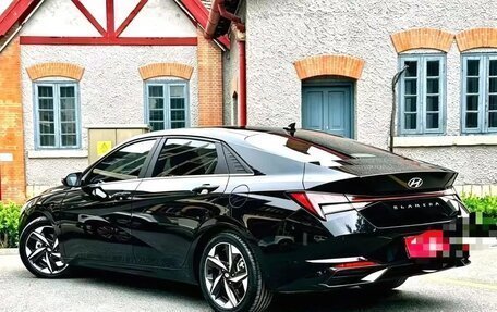 Hyundai Elantra, 2022 год, 1 700 000 рублей, 3 фотография