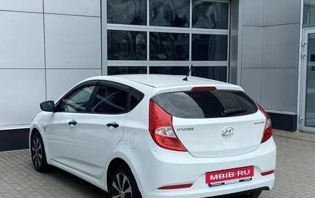 Hyundai Solaris II рестайлинг, 2015 год, 960 000 рублей, 5 фотография