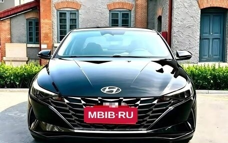 Hyundai Elantra, 2022 год, 1 700 000 рублей, 2 фотография