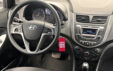 Hyundai Solaris II рестайлинг, 2015 год, 960 000 рублей, 12 фотография