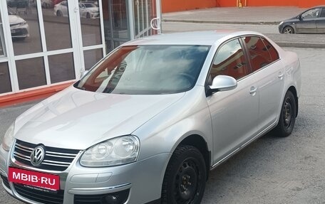 Volkswagen Jetta VI, 2010 год, 650 000 рублей, 3 фотография