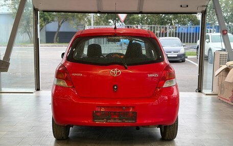 Toyota Yaris III рестайлинг, 2009 год, 645 000 рублей, 4 фотография