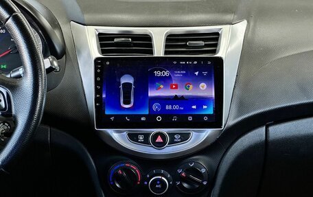 Hyundai Solaris II рестайлинг, 2013 год, 799 000 рублей, 19 фотография