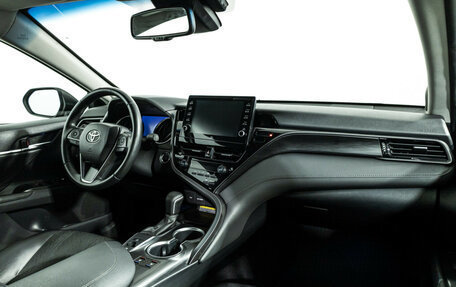 Toyota Camry, 2021 год, 2 960 000 рублей, 9 фотография