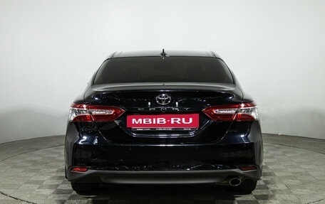 Toyota Camry, 2021 год, 2 960 000 рублей, 6 фотография