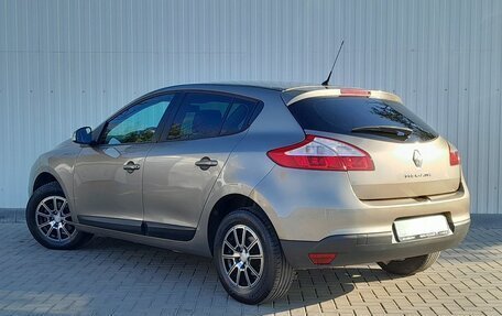 Renault Megane III, 2013 год, 899 000 рублей, 3 фотография