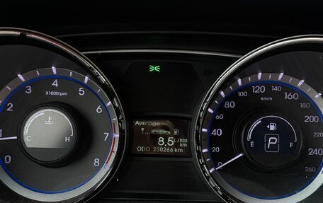 Hyundai Sonata VI, 2011 год, 850 000 рублей, 7 фотография