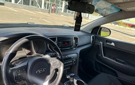 KIA Sportage IV рестайлинг, 2018 год, 1 950 000 рублей, 14 фотография