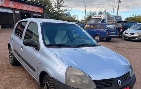Renault Clio III, 2004 год, 240 000 рублей, 3 фотография