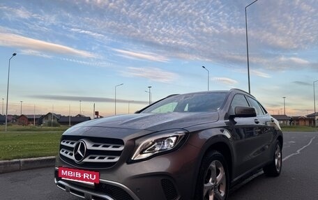Mercedes-Benz GLA, 2018 год, 1 830 000 рублей, 3 фотография