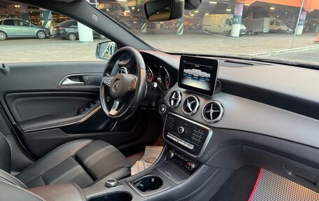 Mercedes-Benz GLA, 2018 год, 1 830 000 рублей, 22 фотография
