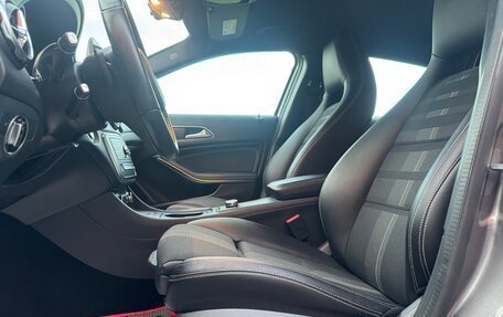 Mercedes-Benz GLA, 2018 год, 1 830 000 рублей, 28 фотография