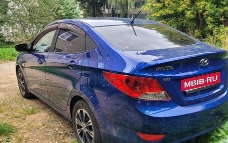 Hyundai Solaris II рестайлинг, 2011 год, 850 000 рублей, 2 фотография