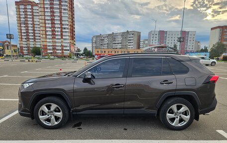 Toyota RAV4, 2021 год, 3 150 000 рублей, 7 фотография