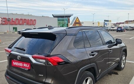 Toyota RAV4, 2021 год, 3 150 000 рублей, 4 фотография