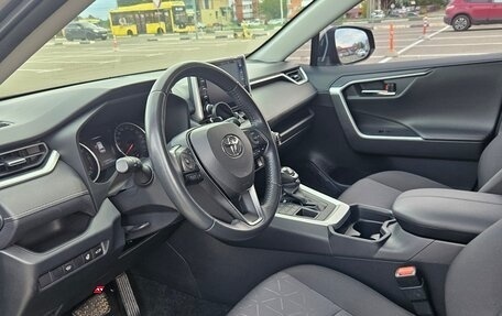 Toyota RAV4, 2021 год, 3 150 000 рублей, 12 фотография